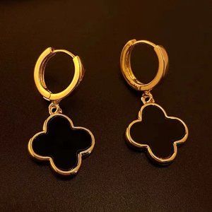 Four-leaf clover pendant ear buckle girl